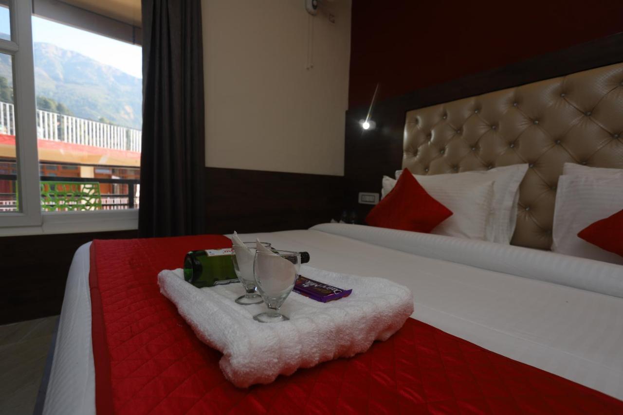 Hotel The Nest, Rooftop Cafe, Bonfire With A Sceneric Mountain View McLeod Ganj Esterno foto